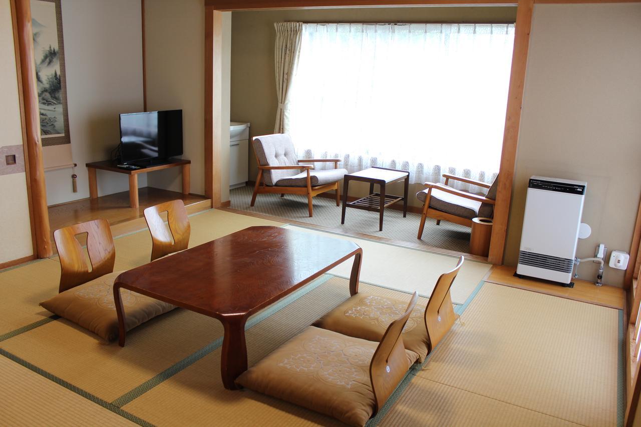 Hotel Raku Hakone Esterno foto